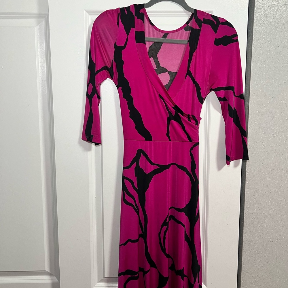 Elegant Pink and Black Maxi Dress